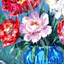 W środku ogrodu w dzbanie piwonie się rozsiadły